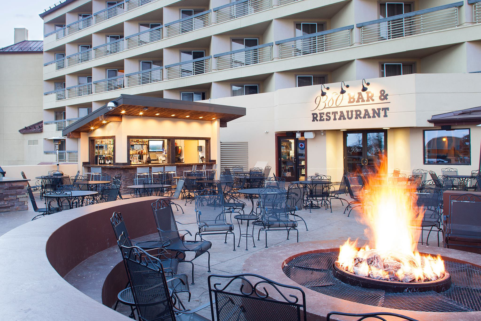 9380 Tavern Restaurant & Bar - Mount Crested Butte Colorado
